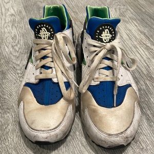 Nike huarache limited edition